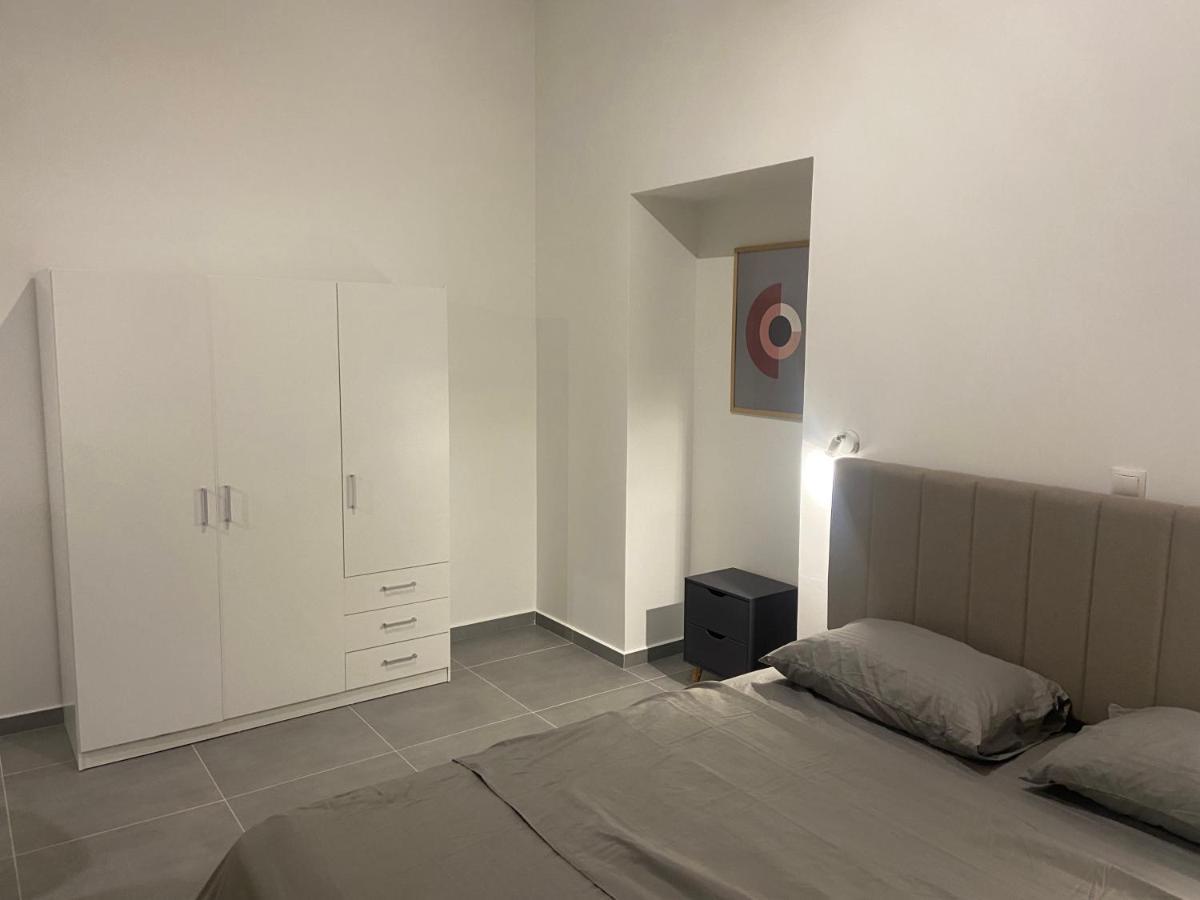 كوروبيون Leo'S Apartments المظهر الخارجي الصورة